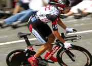 开云体育视频直播-当传奇在压力下诞生，布克抢七接管比赛，凯尔特人强势晋级背后的篮球哲学