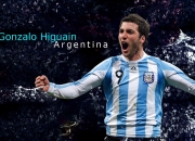 开云官方app入口-舞台越大越强，布克在猛龙对阵广东队的夜晚绽放光芒