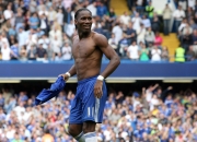 开云体育中国官网-乔治封神夜，76人击溃灰熊，总决赛接管时刻铸就传奇